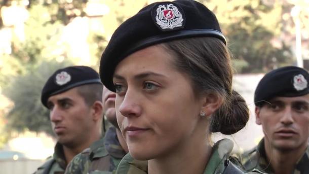 Arnavutluk birliği_bayan_Arganistan.jpg