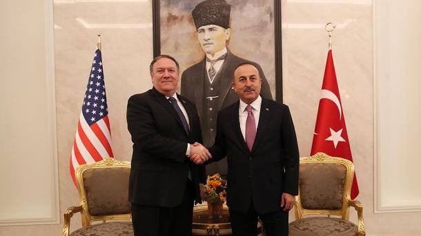 Mövlud Çavuşoğlu vә Mayk Pompeo arasında telefon danışığı olub