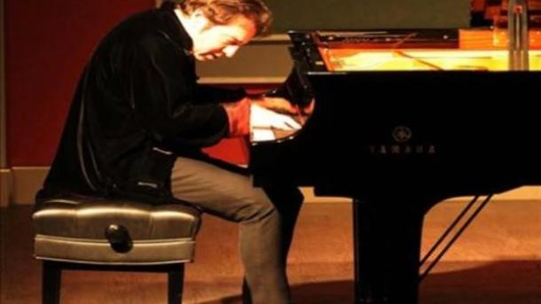 O pianista turco Fazil Say oferece um concerto em Bremen