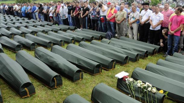 Čavušoglu u Potočarima: U Srebrenici je ubijeno ljudsko dostojanstvo
