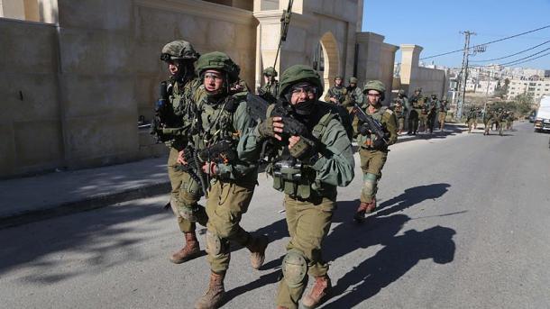 Rezultat slika za Izraelske snage privele 12 Palestinaca