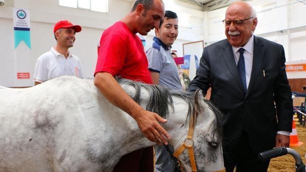 Turquie: Eskisehir, centre d'hippothérapie
