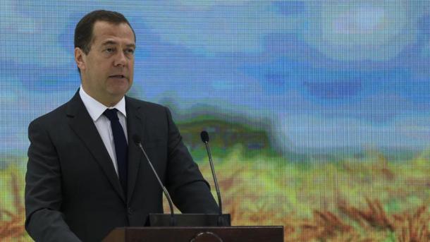 Medvedev: Guerres commerciales payées au prix fort par l'économie mondiale