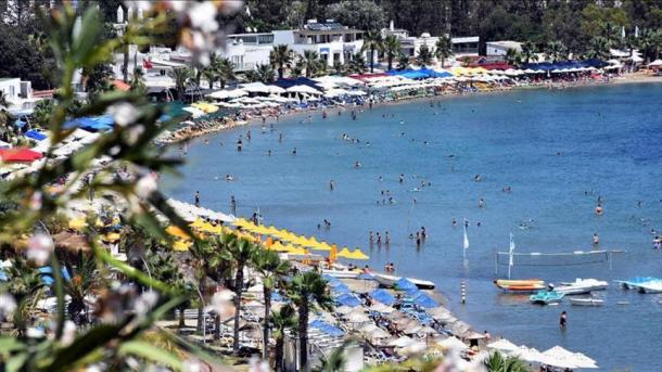 Cloudbreak, o iate favorito das estrelas mundiais, ancorou em Bodrum