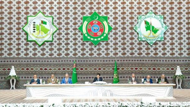 Türkmen lider 2018–2024-nji ýyllary öz içine alýan döwlet maksatnamasyny tassyklady