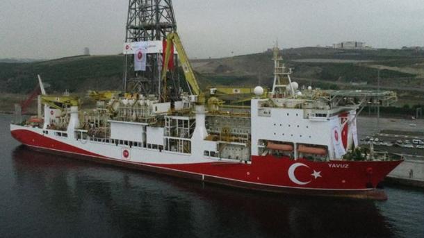トルコ第2の掘削船「ヤウズ」、地中海を目指し出発