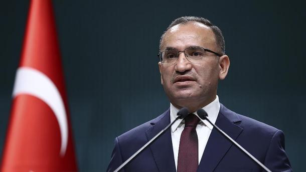 بکیر بوزداغ: “تورکیهنین صبری توکنمک عذرهدیر”