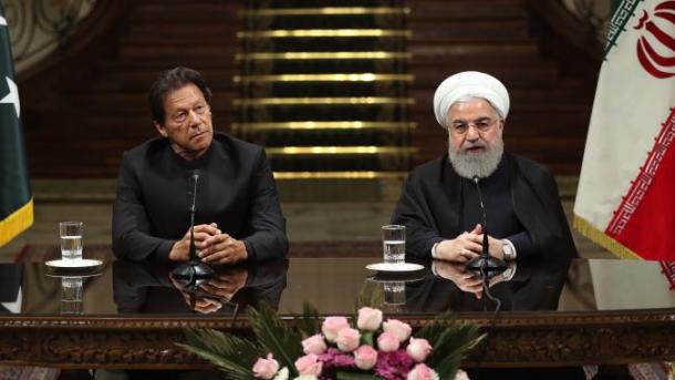 صدر روحانی کی عمران خان سے ملاقات،دو طرفہ تعلقات پر غور