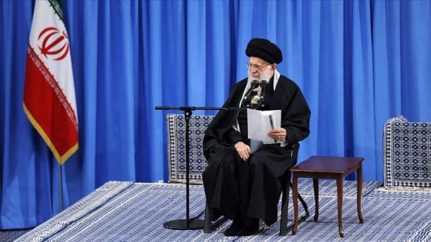 خامنهای: چونکو ساواش اولمایاجاق