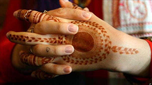Turquie: Les tatouages au henné, la tendance actuelle dans les mariages