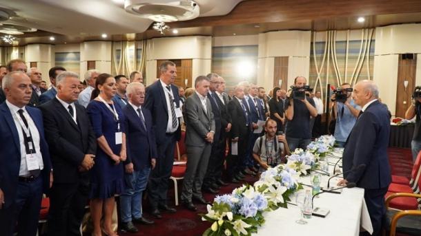 Isa Mustafa_LDK tekrar başkanı seçildi.jpg