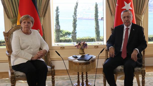 Erdogan dhe Merkel dakordojnë bashkëpunimin në lidhje me zhvillimet në Siri