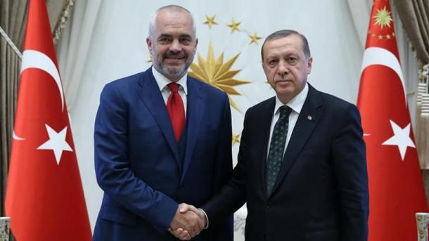 Kryeministri Rama uroi Presidentin Erdogan për suksesin në zgjedhje