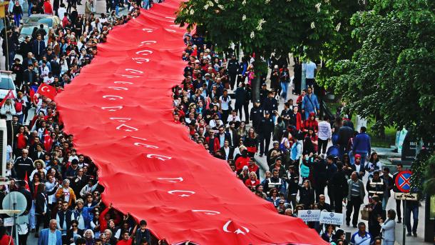 samsun bayrak yuruyus.jpg