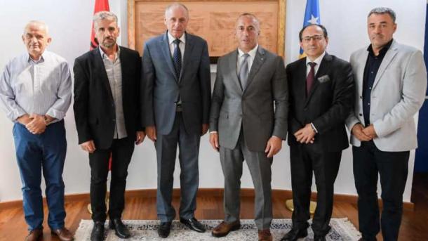Ramush Haradinaj_Preşevo Vadisi Arnavutluların Temsilcileriyle.jpg
