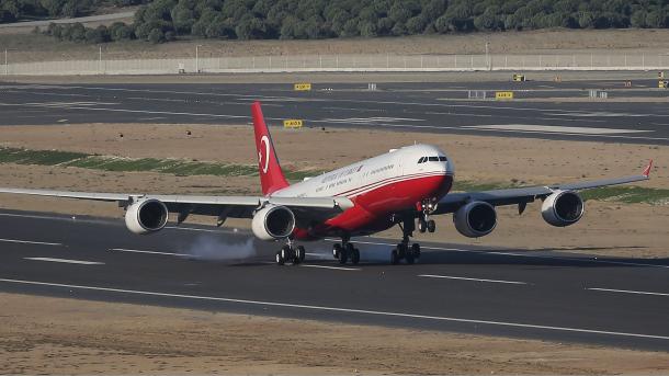 エルドアン大統領の特別機CAN(ジャン)、イスタンブール新空港に着陸