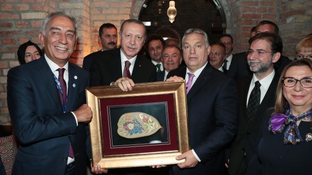 gul baba turbesi 1.jpg