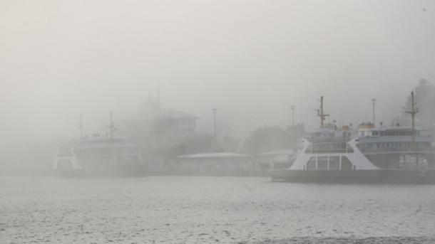 Hotunan yadda hazo ya sanya dakatar da zirga-zirgar jiragen ruwa a tekun Istanbul
