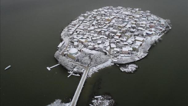 Gölyazı: "Piccola Venezia" della Turchia,offre magnificio panorama sotto la neve