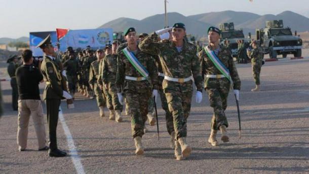 ئۆزبېكستان بىلەن تاجىكستان ھەربىي مانېۋىر باشلىدى