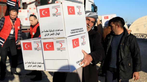Gjysmëhëna e Kuqe Turke ndihmon refugjatët Jezidi në Irak