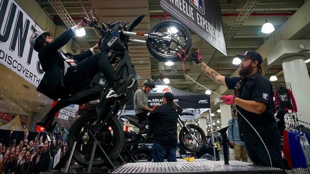 AQSh Nyu York Motosikl Show boshladi...