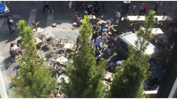 حمله راننده یک خودرو به عابران در شهر مونستر در آلمان سه کشته و 30 زخمی بر جای گذاشت