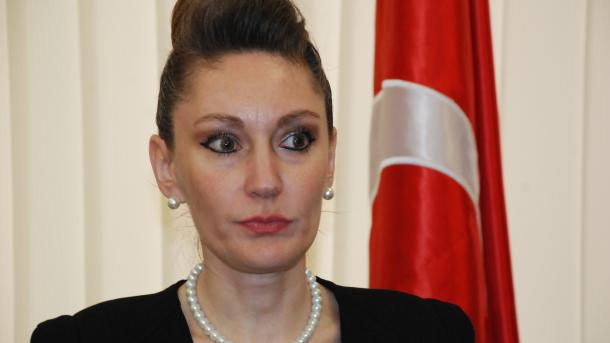 priştine büyükelçisi kıvılcım kılıç.jpg