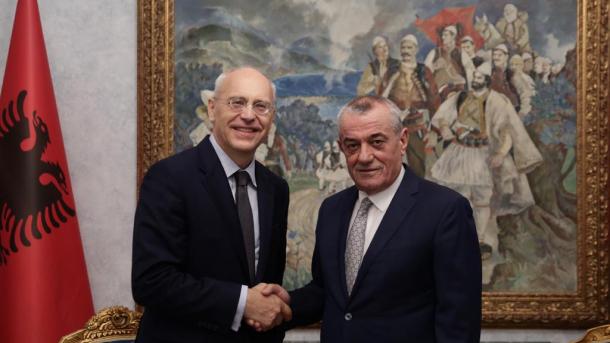 Peter Zingraf-Gramoz Ruçi.jpg