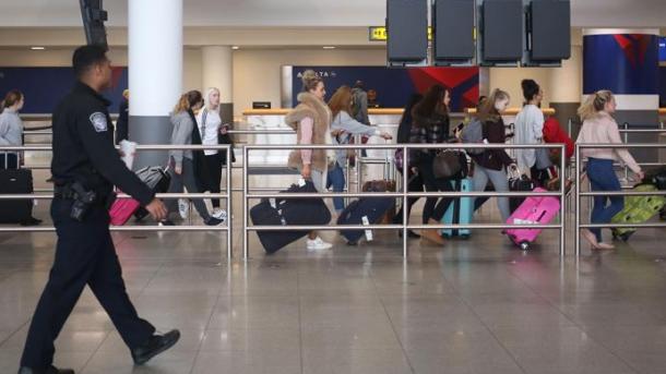 Matsalolin da dakatar da ayyukan gwamnati ke ci gaba da haifarwa a Amurka