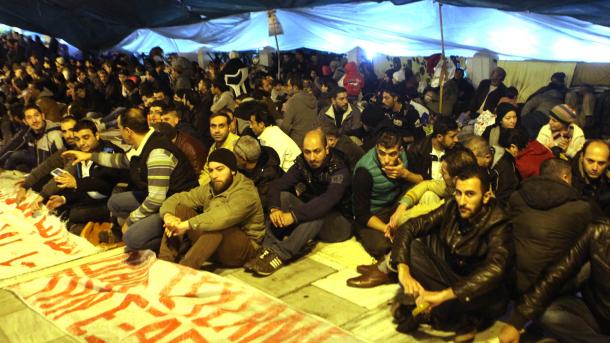 yunanistan'da suriyeli sığınmacılar açlık grevinde.jpg