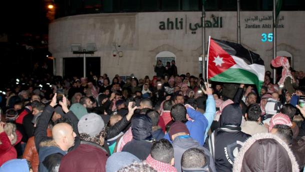الحكومة الأردنية تعرب عن إحترامها لحرية التعبير وحق تنظيم المظاهرات السلمية