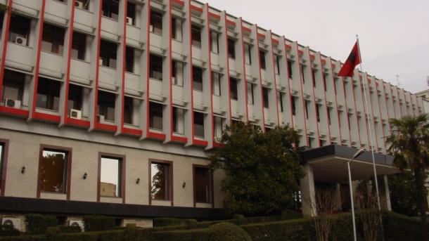Shqipëria dënon aktin terrorist në Spanjë