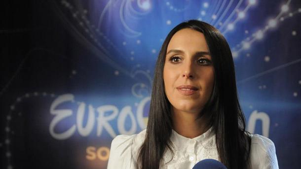 Eurovision: Kënga e tartares Xhamala, një ‘shuplakë’ për mizorinë ruse