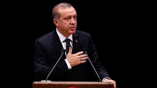 Erdogan: Turqia nuk do të lejojë formimin e shtetit terrorist në kufirin e saj
