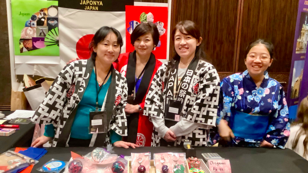 【TRT日本語による、独断! 突撃潜入リポート】 「世界はひとつ」が具現化された、外務省配偶者連帯協会チャリティーフェア