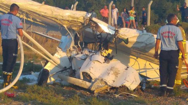 Queda de um avião de treinamento em Ayvalık, Balıkesir