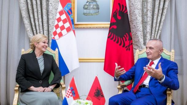 Kolinda Grabar-Kitaroviç - Ilir Meta 03.jpg