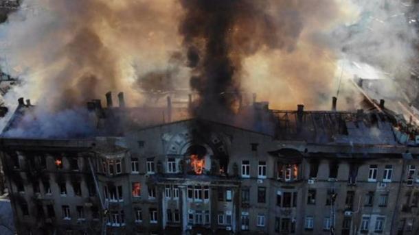 Билансот на жртвите во минатонеделниот пожар во еден колеџ во Украина се искачи на 16 лица