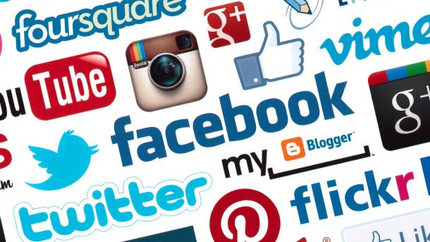 Instagrami preferohet nga të rinjtë, facebook nga moshat e rritura