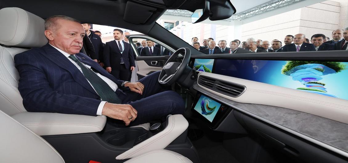 اردوغان مدل جدید خودروی ملی توگ T10F را بررسی کرد