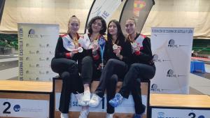 Жаш кыз-келиндер Фехтование боюнча дүйнө чемпиону болду