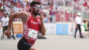 سینان اؤِرن 300 متر ایلغامادا تۆرکیأنینگ رکوردینی اۆیتگِهتدی