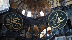"A abertura da Santa Sofia ao culto não diminui sua identidade histórica como patrimônio mundial"