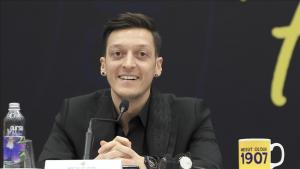 Mesut Ozil donirao 100.000 eura Crvenom polumjesecu