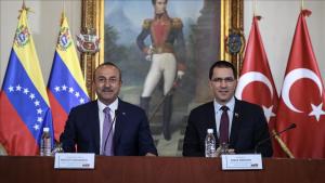 Reunión entre el ministro de Asuntos Exteriores de Turquía y su homólogo venezolano en Caracas