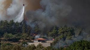 Llega apoyo aéreo a Turquía para combatir los incendios forestales