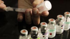 La farmacéutica Moderna anuncia que su vacuna contra el covid tiene un 95% de eficacia
