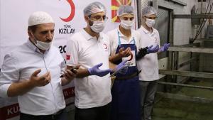 Турската Црвена полумесечина „Кизилај“ ќе им раздаде курбанско месо на приближно 3.000 семејства во Северна Македонија