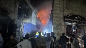 عراق: اربیل کے تاریخی بازار میں آگ لگ گئی،300 دوکانیں تباہ